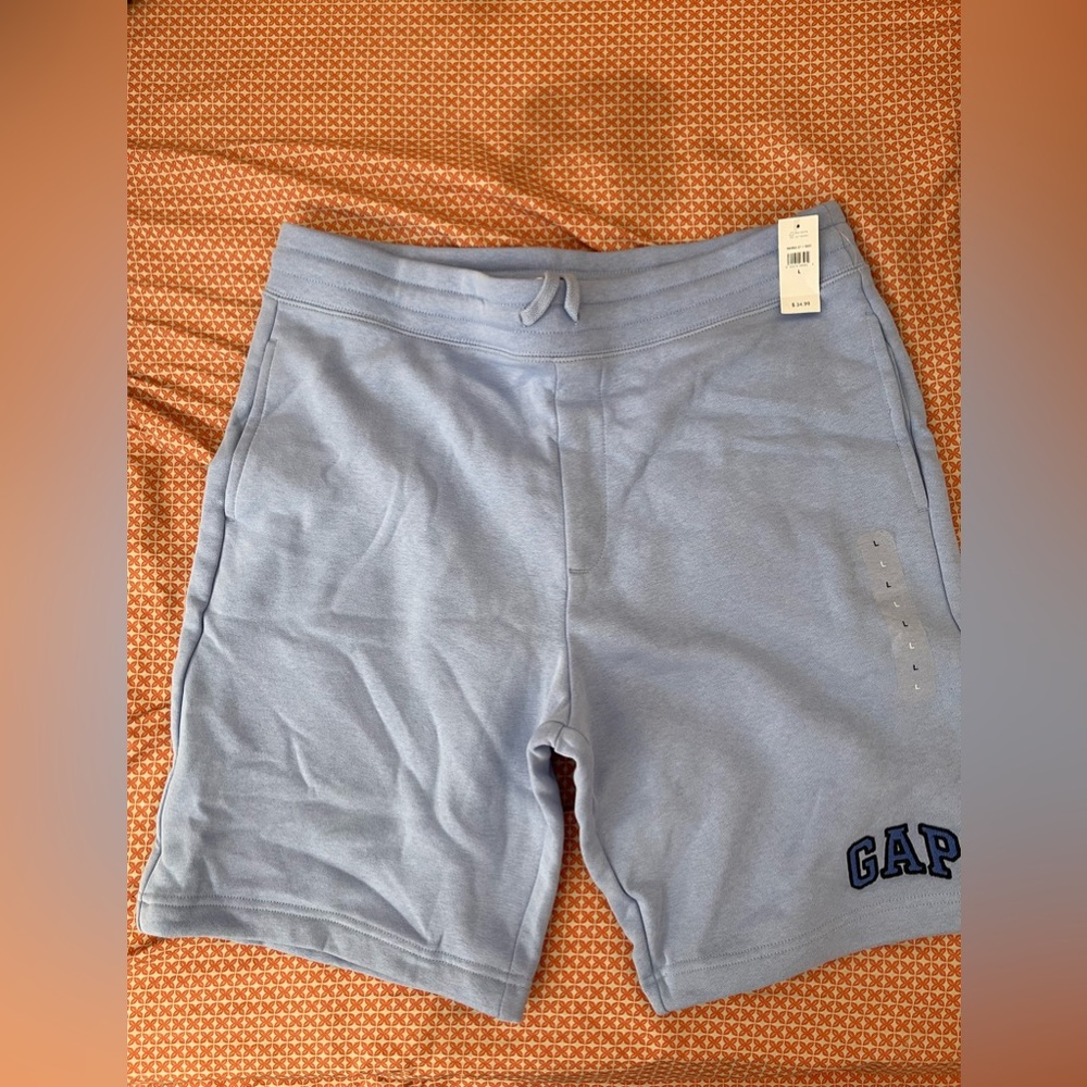 Gap shorts